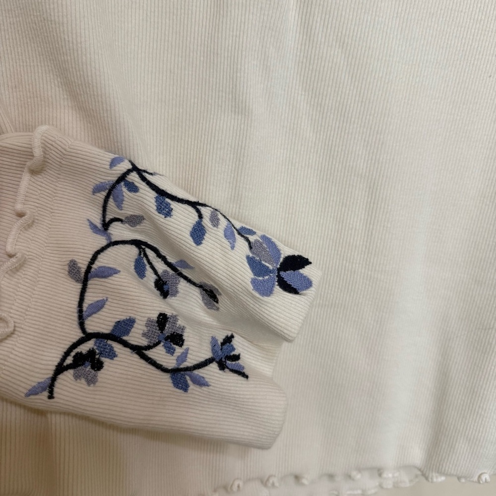 NWT Free People Fleur Embroidered Cuff Henley - Picture 11 of 11